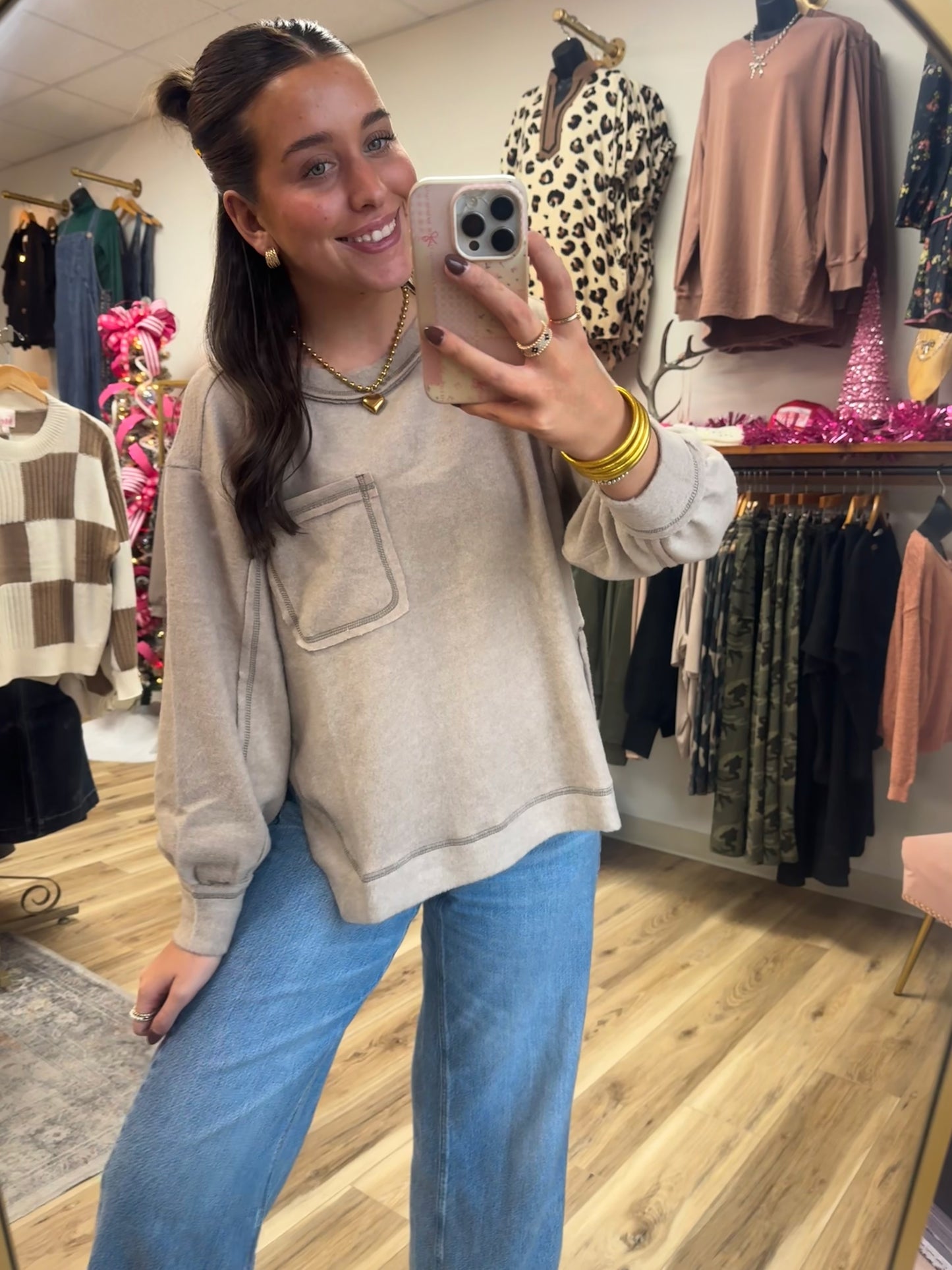 The darling detail pocket top