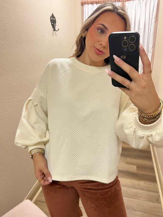 Crème Knit Bubble sleeve sweater