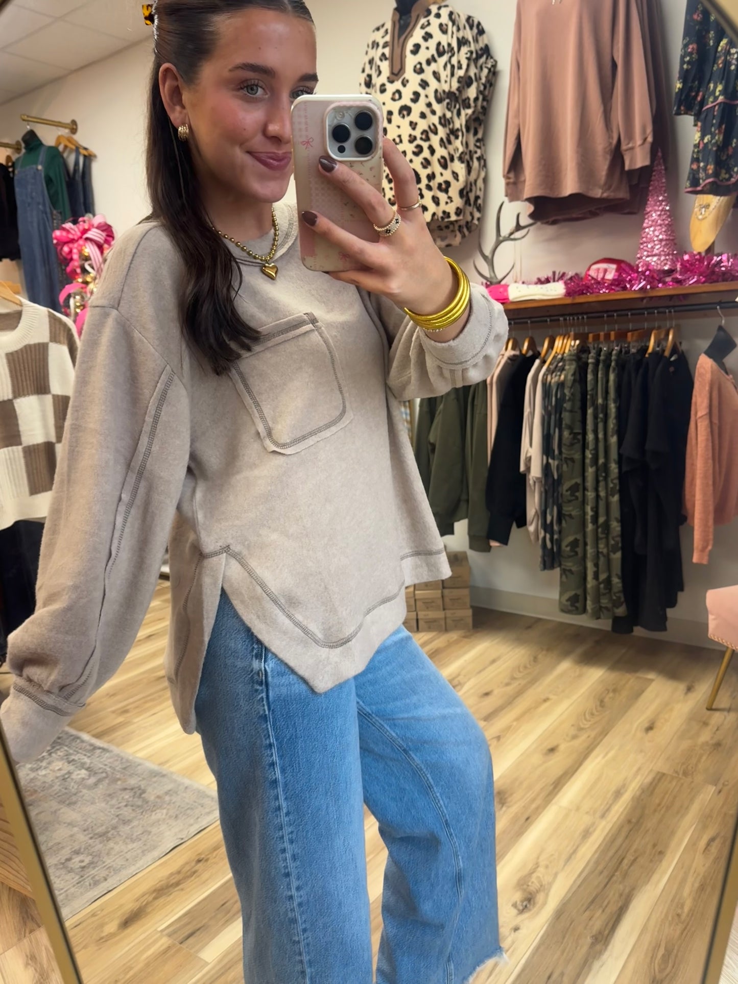 The darling detail pocket top