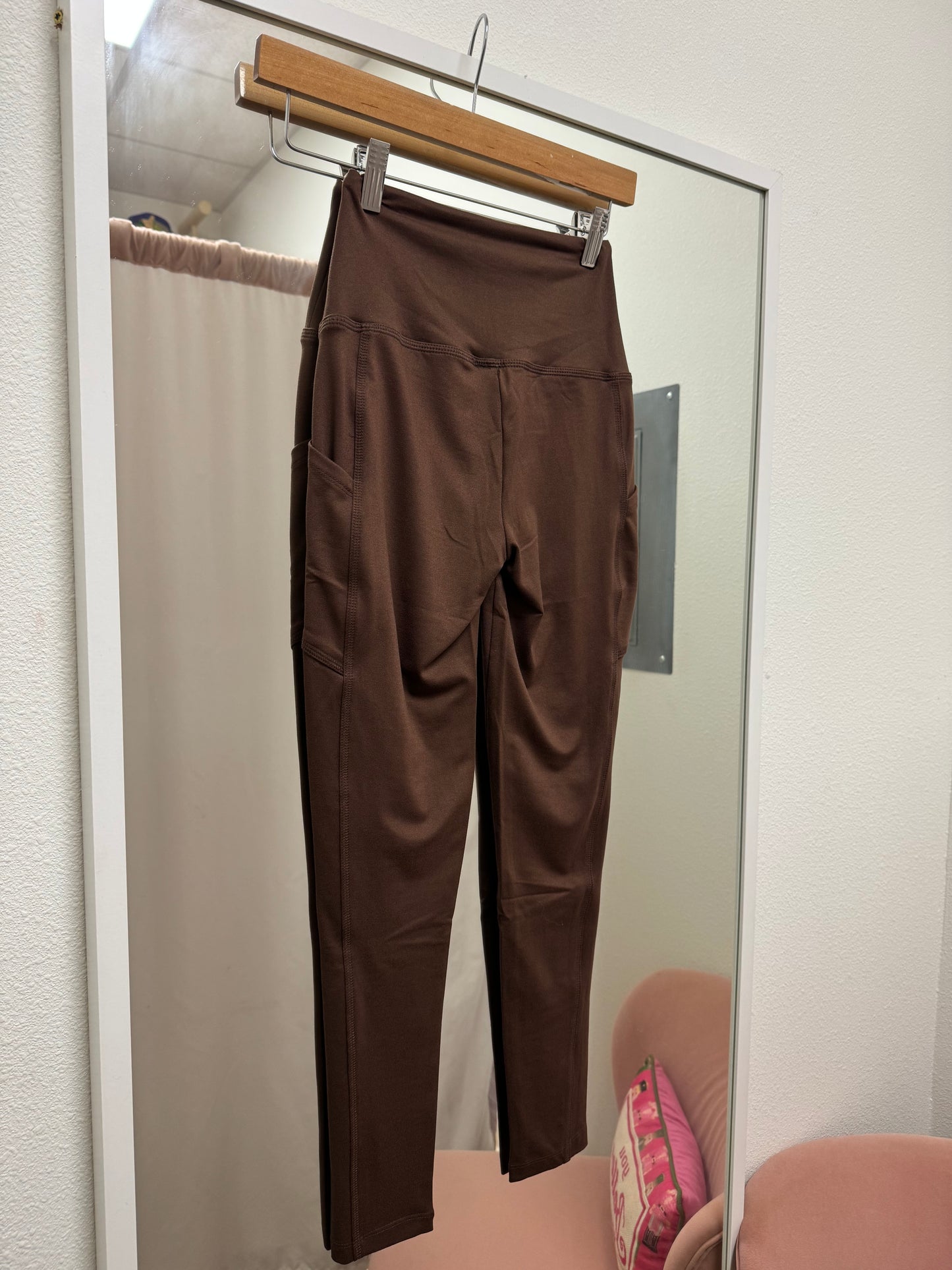 Brown Pocket Leggings