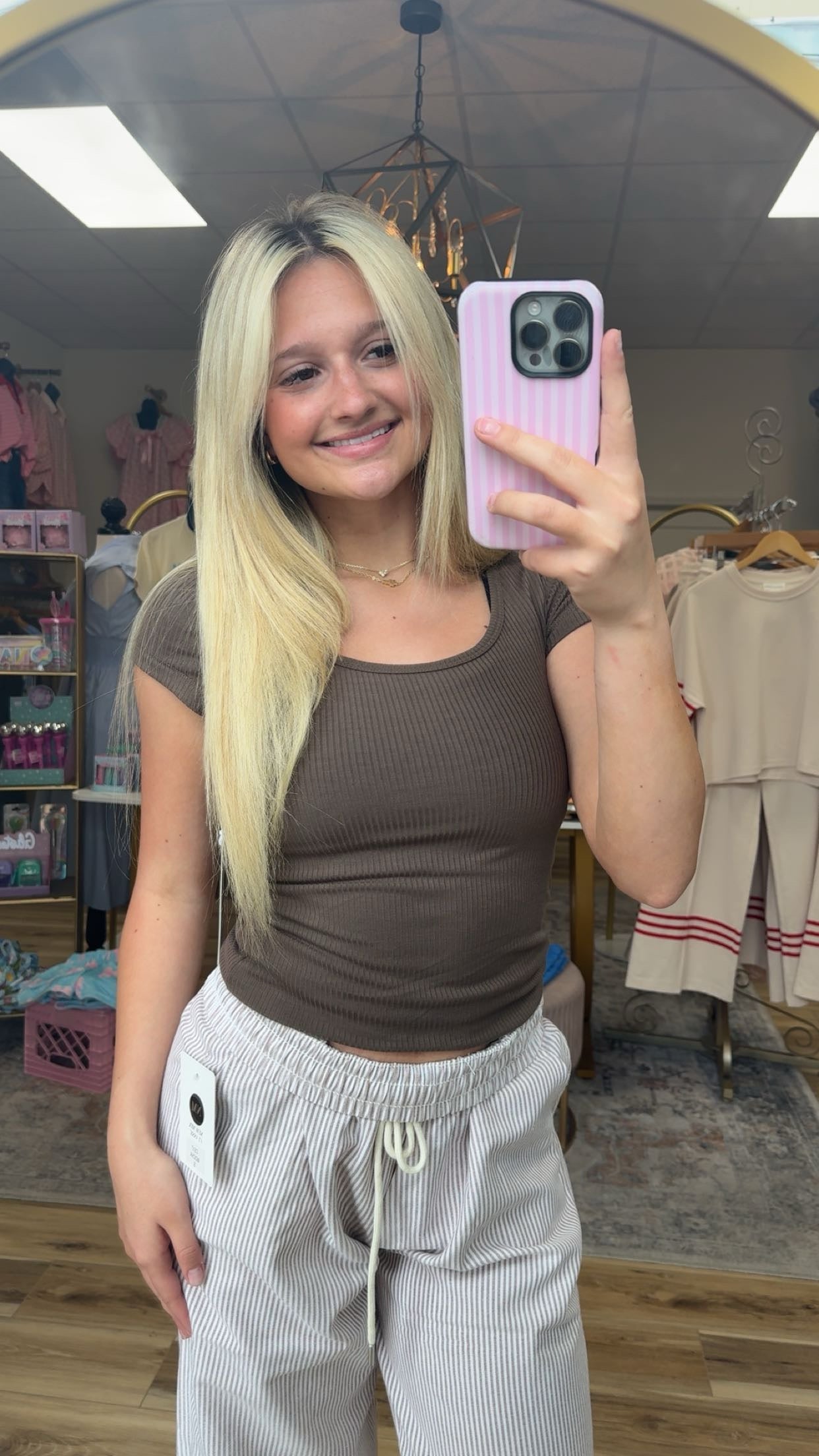Brown scoop neck basic tee