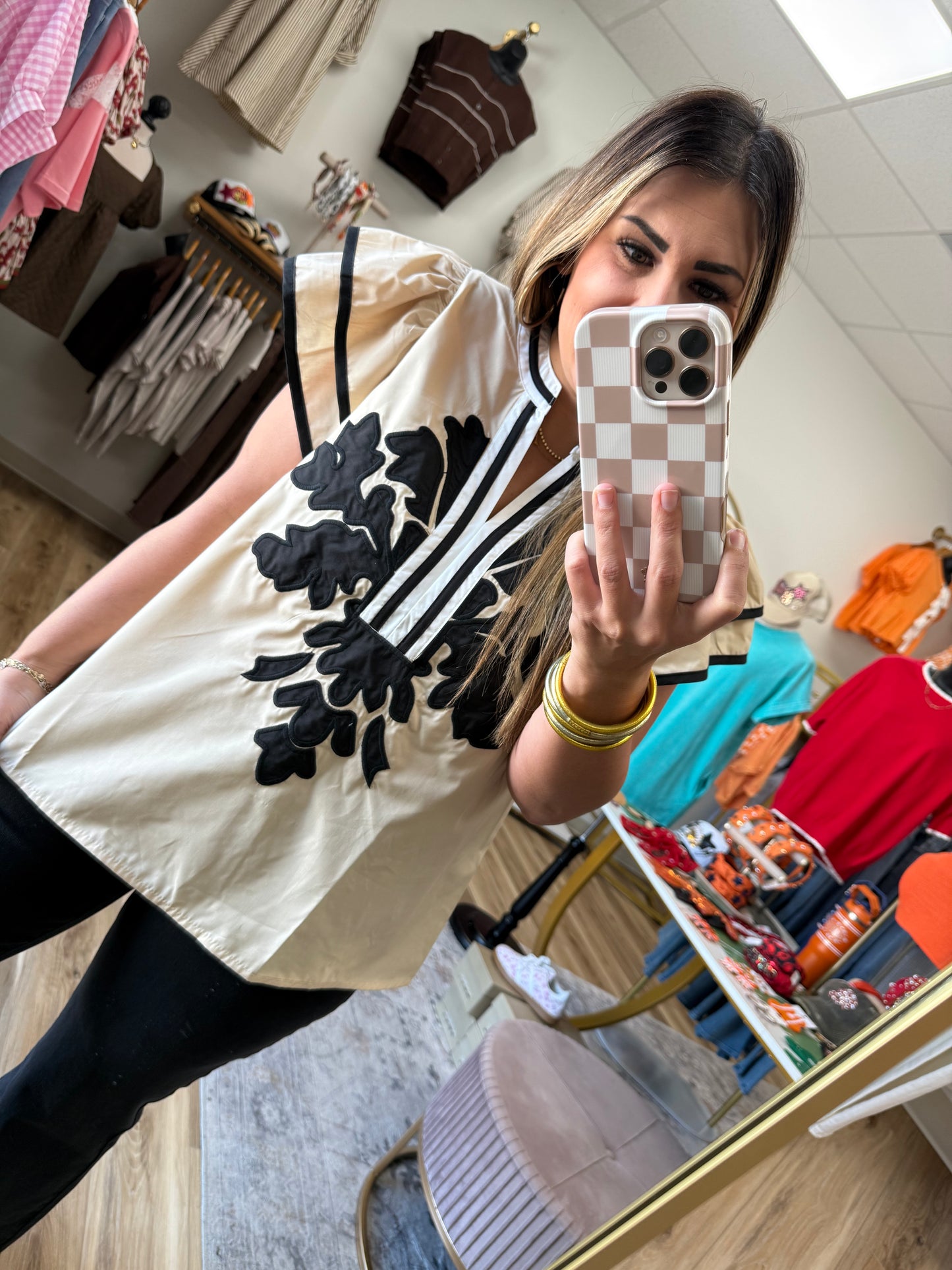 Cream/Black V-Neck Top